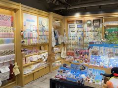 -猫的天空之城概念书店(苏州诚品店)