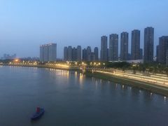 -南京眼步行桥