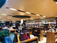 -新华书店(沙坪坝书城店)