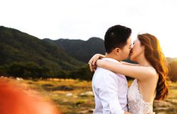 -雪中彩影婚纱摄影·微光艺术中心