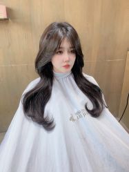 -韩国李知恩形象设计