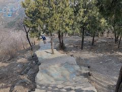 -鬼笑石后山停车场