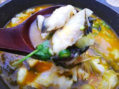 -东家小院金汤酸菜鱼(南阳路店)