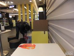 -麦当劳(健德桥得来速店)