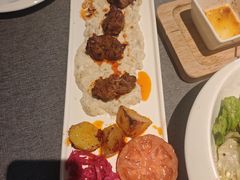 -Efes Turkish & Mediterranean Cuisine 艾菲斯餐厅(陆家嘴店)