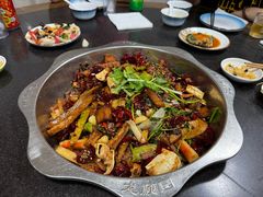 -龙顺园麻辣香锅(机场店)