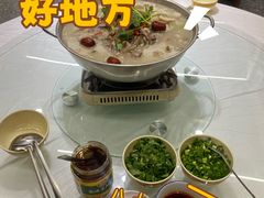 -华光驿站私房菜·黑金冠