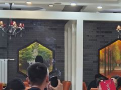 -大鸭梨烤鸭店(金顶街店)