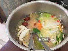 -姚记抚仙湖石锅鱼庄