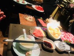 -捞王锅物料理(上海世茂广场店)
