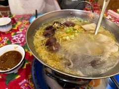 -闯关东东北农家菜(崂山石老人店)