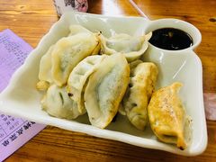 锅贴饺子-亮亮烧烤(积玉桥总店)