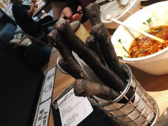 蘸汤吃的黑油条-太二酸菜鱼(福州泰禾店)