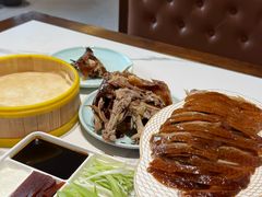 -梅利汴京烤鸭•开封豫菜地标店(东大街店)