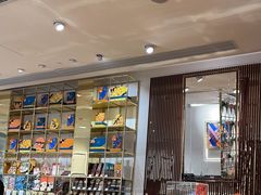 -VENCHI 闻绮(上海佛罗伦萨小镇店)