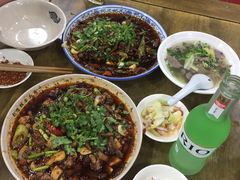 -杨三娘跷脚牛肉(羊子山西路店)