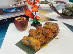 -刘姐啤酒鱼民族演艺餐厅(西街总店)