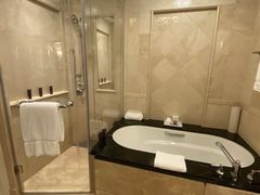 -广州富力丽思卡尔顿酒店