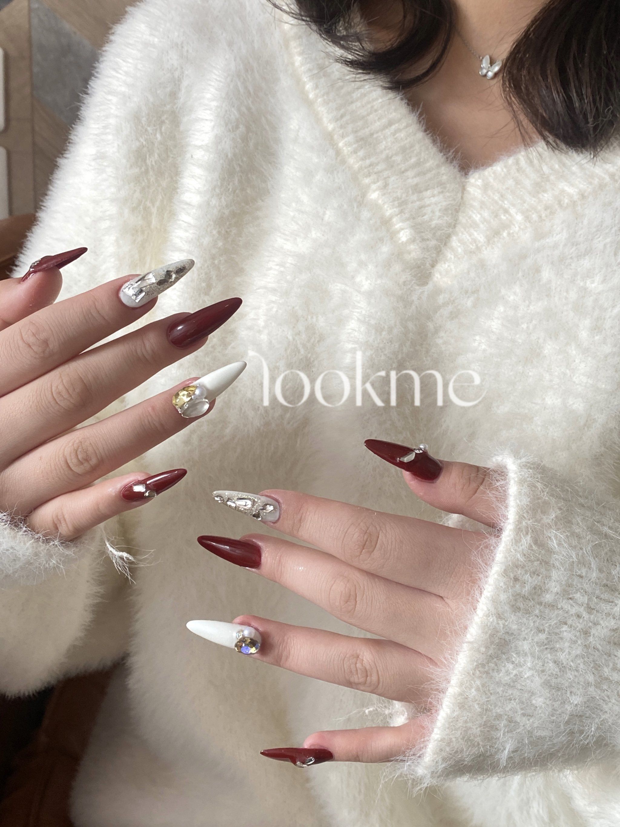 红白跳色美甲,适合新年的绝美款式