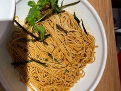 老法葱油拌面配黑叉烧-溪林小馆(浦江城市生活广场店)