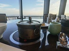 靠窗位-金陵饭店 56F 家·海鲜火锅餐厅