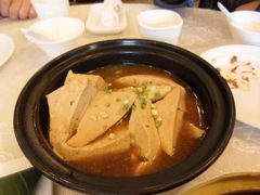 砂锅自磨豆腐。。咸啊。。-金百万烤鸭店(马甸店)