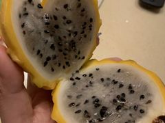 燕窝果-三亚新鸿港水果一级批发市场