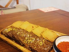 -猫爷的腔调·黔小馆(交大医学住宅区店)