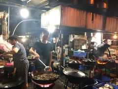 -冶建镜子·老南昌大排档·江西虾王(总店)