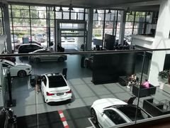 -上海星瀚奔驰4S店(红柳路店)