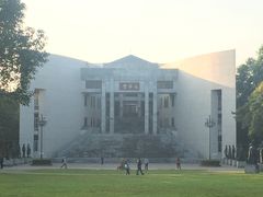 -近代中国十八先贤铜像广场(广州校区)