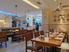 大堂-胡氏大盘鸡新疆菜(石岗店)