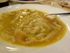 蟹粉烩鱼唇-上海虹桥宾馆(郁锦香品牌酒店)