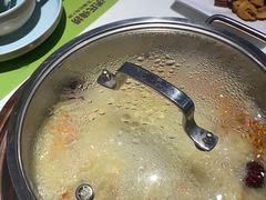 -洪氏嗨捞·猪肚鸡火锅(阳光天地店)