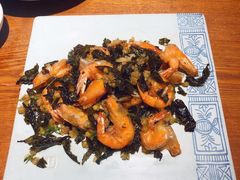 普洱茶香酥虾-云海肴·汽锅鸡·云南代表菜(美罗城店)