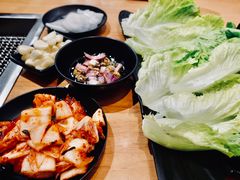 -肉甲韩国木炭烤肉(新壹街1店)