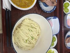 -百年老字号·观振兴蟹黄面·三虾面·苏式面(观前街富仁坊巷店)