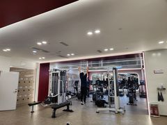 -英派斯健身旗舰店(海信国际中心馆)