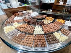 -Laderach 莱德拉(上海环贸iapm店)