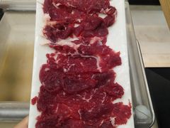 现切鲜嫩牛肉-为什么牛潮汕牛肉火锅(万胜广场店)