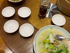 -乐忻皇朝(上海中心大厦店)