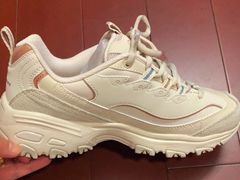 -SKECHERS 斯凯奇(上海国际时尚中心店)