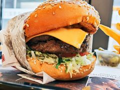 -The Habit Burger Grill 哈比特汉堡(复兴soho店)