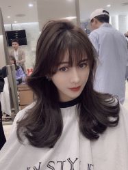 -东秀护肤造型