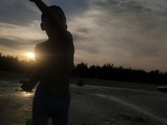 -贝壳沙滩