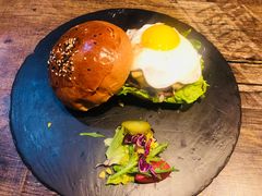 -HIGH FIVE哈福手工汉堡(桂林路店)