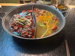 -鹿鸣山草本茶香火锅(园西路店)