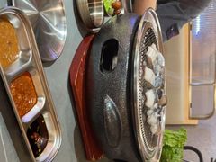 -围炉肉舍丹东海鲜烤肉·烤活鳗(步行街店)