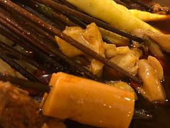 -拈签一笑黄牛肉辣卤串串