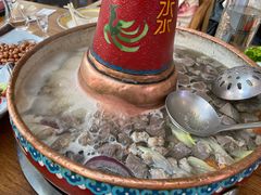 -毛辣果·贵州红酸汤牛肉火锅(西单店)